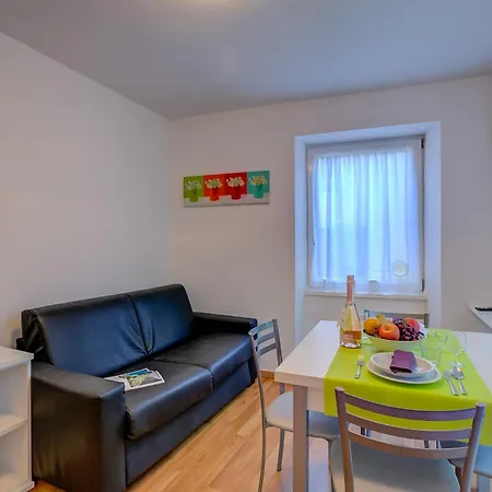Casa Alpino Lägenhetshotell Riva del Garda